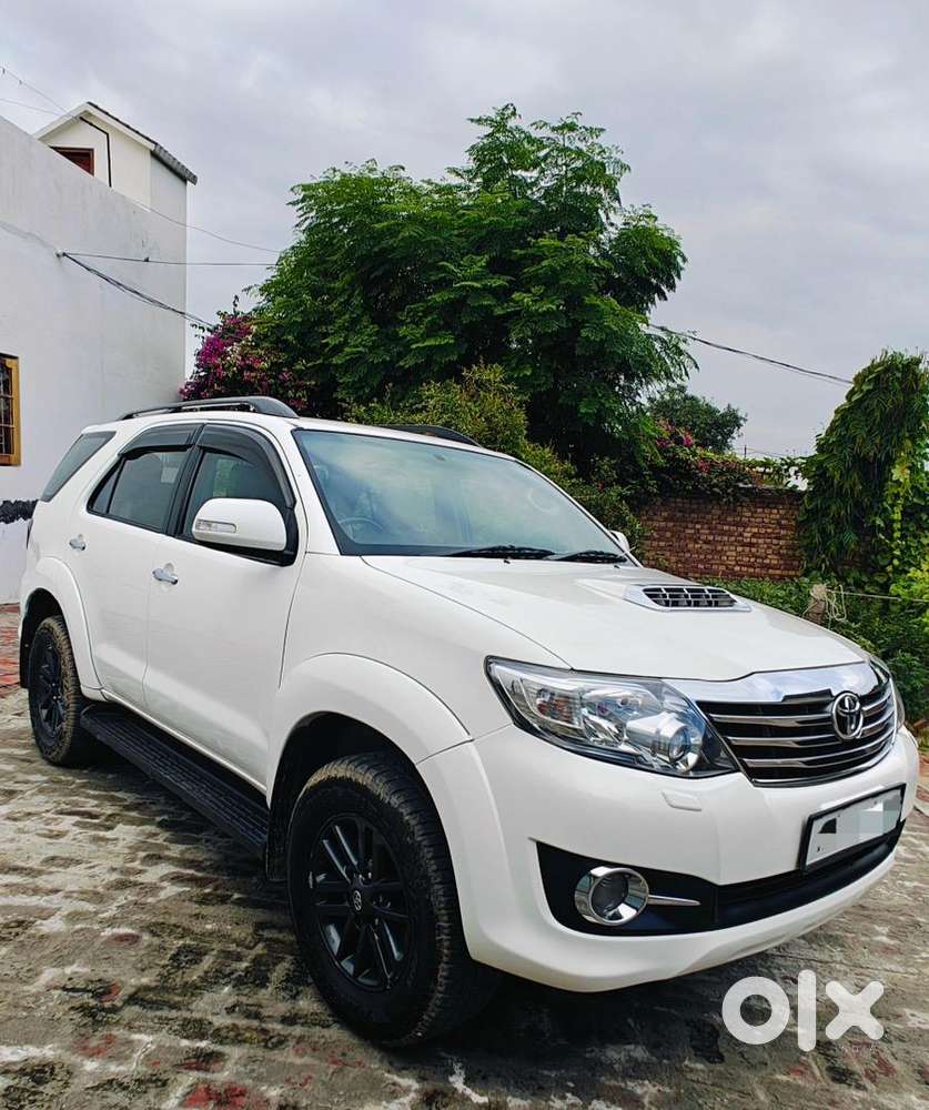 Toyota Fortuner 2015 Diesel Well Maintained