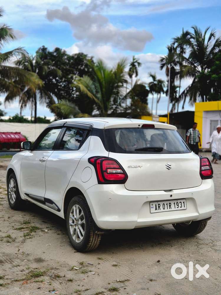 Maruti Suzuki Swift 1.3 Zxi, 2023, Petrol