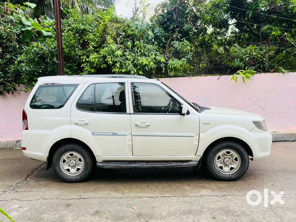 Tata Safari Storme Diesel 2018