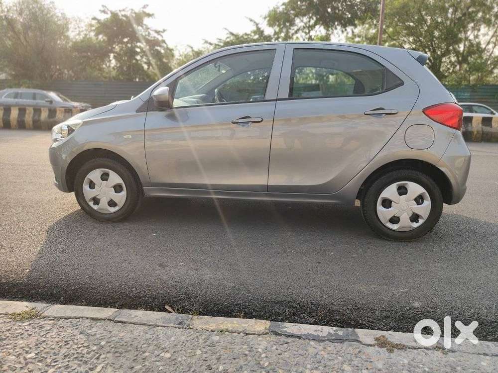 Tata Tiago 1.2 Revotron Xta, 2018, Petrol