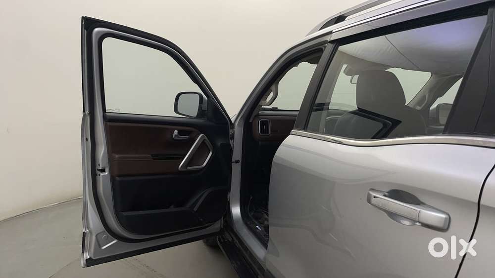 Mahindra Scorpio N Z8 L Petrol Mt 7 Str, 2023, Petrol