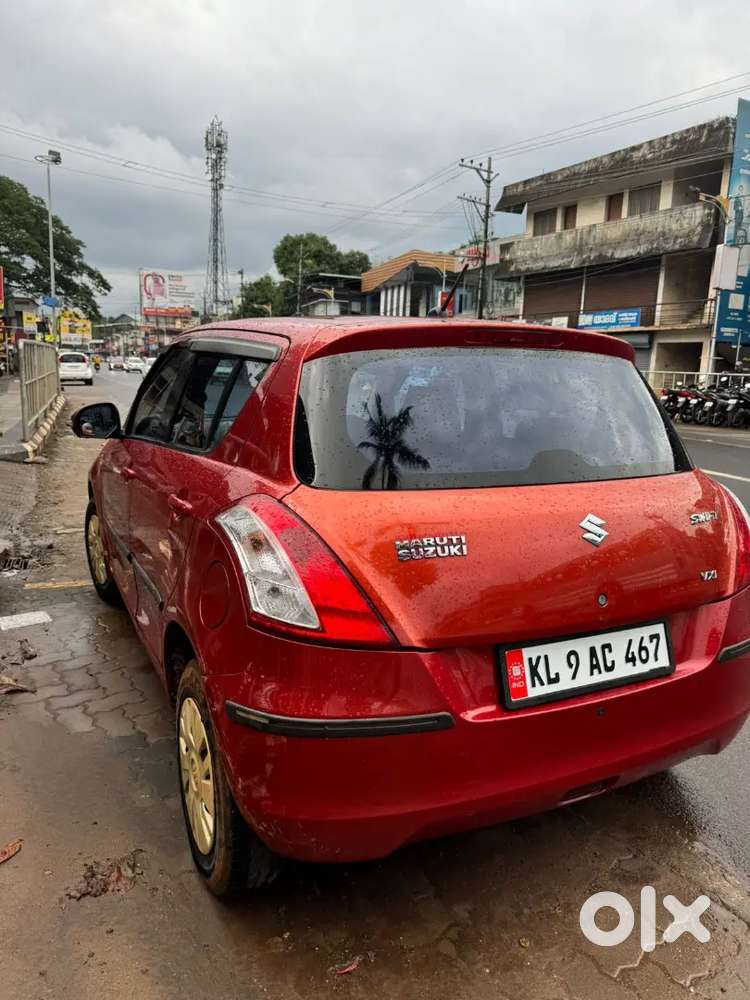 Swift 1.2 Maruti Suzuki 2011 Petrol