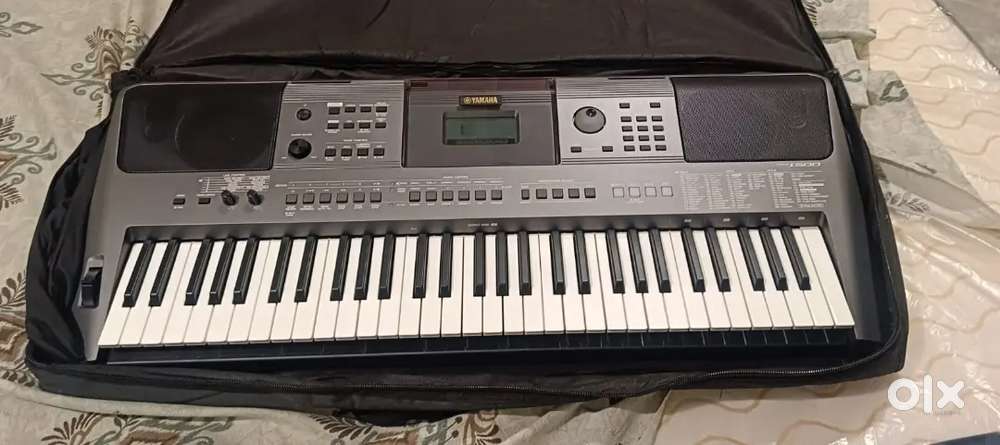 New urgent Sale piano