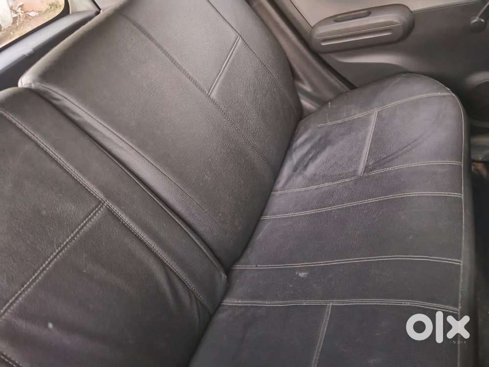 Maruti Suzuki Ritz Lxi, 2011, Petrol