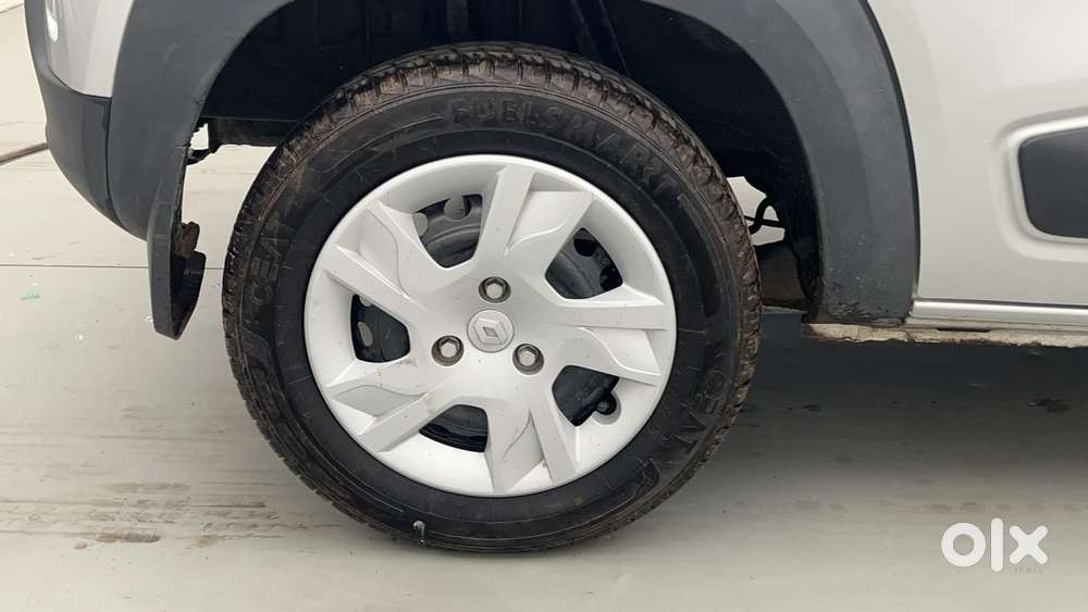 Renault Kwid 1.0 Rxt Amt, 2025, Petrol