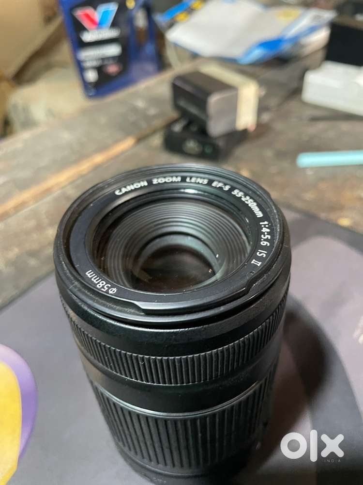 Canon zoom lens 55-250 mm - Cameras & Lenses in Sariya Chowk