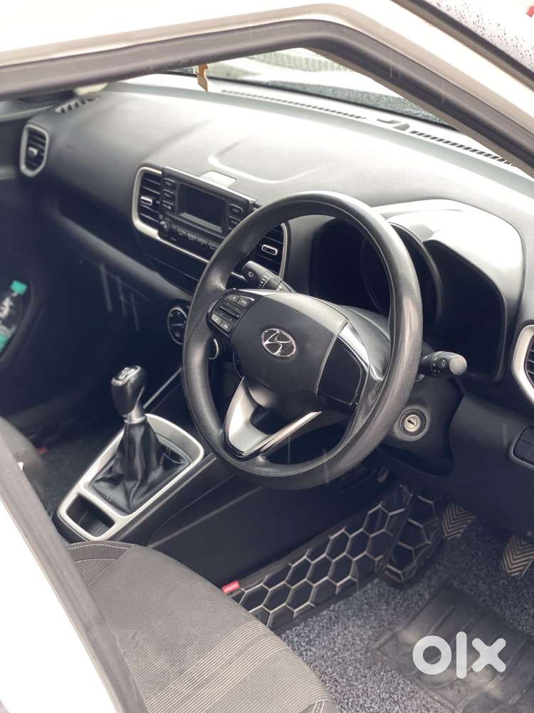 Hyundai Venue S (o) 1.0 Turbo Mt, 2020, Petrol