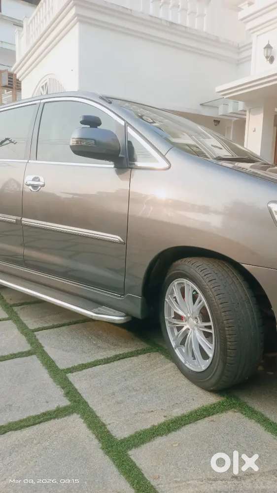 Toyota Innova 2013 Diesel 117000 Km Driven
