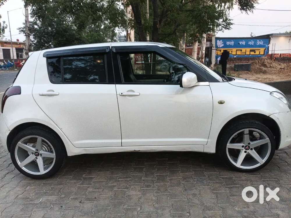 Maruti Suzuki Swift 2011