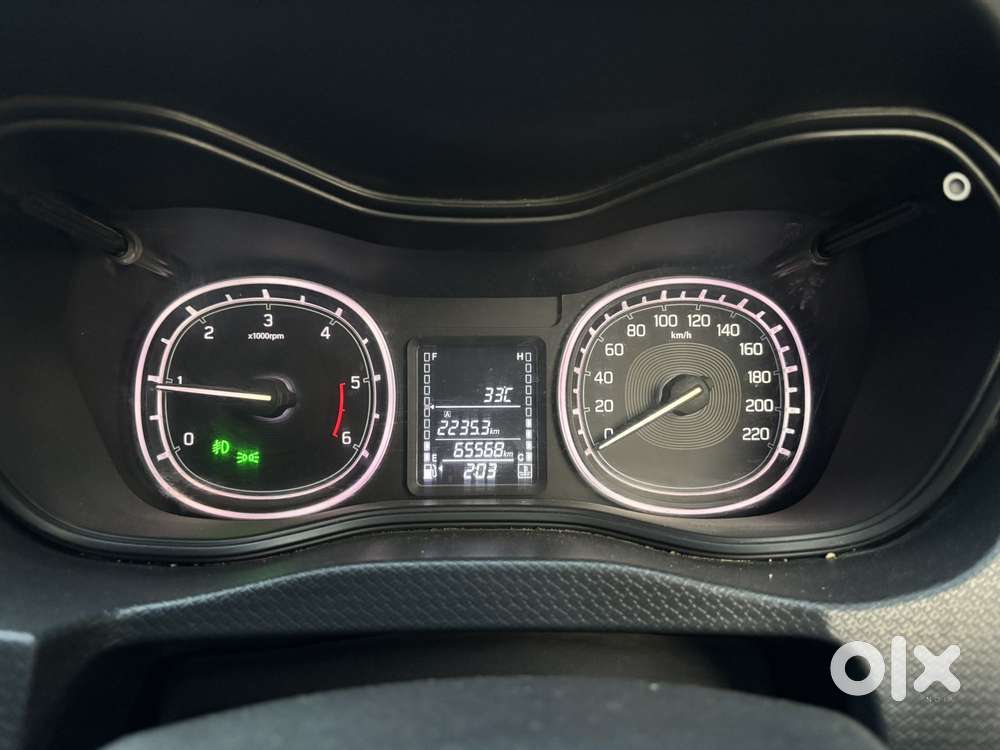 Maruti Suzuki Vitara Brezza Zdi Plus Dual Tone, 2016, Diesel