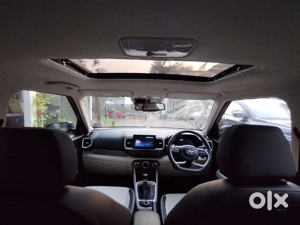 Hyundai Venue 1.0 Sx (o) Turbo Dct Dual Tone, 2023, Petrol