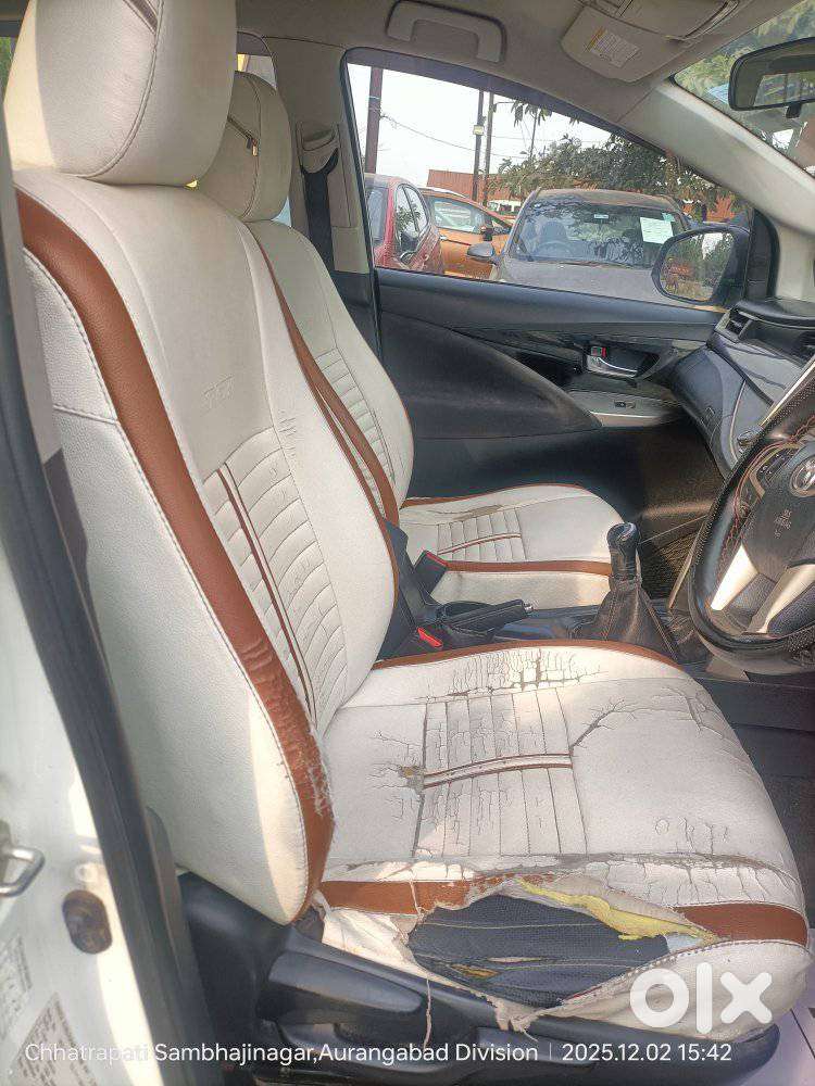 Toyota Innova Crysta 2.4 V, 2016, Diesel