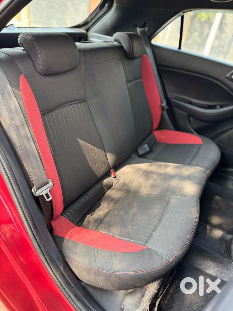 Hyundai I20 Asta 1.2 Mt Dual Tone, 2018