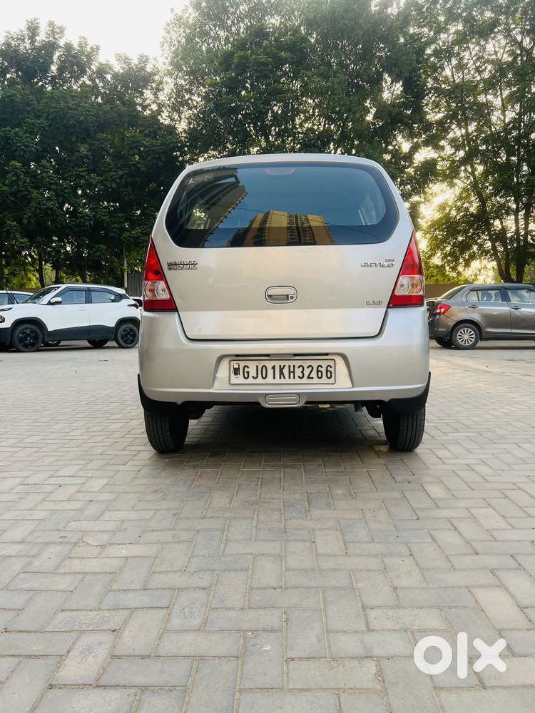Maruti Suzuki Estilo Lxi Bs-iv, 2011, Petrol