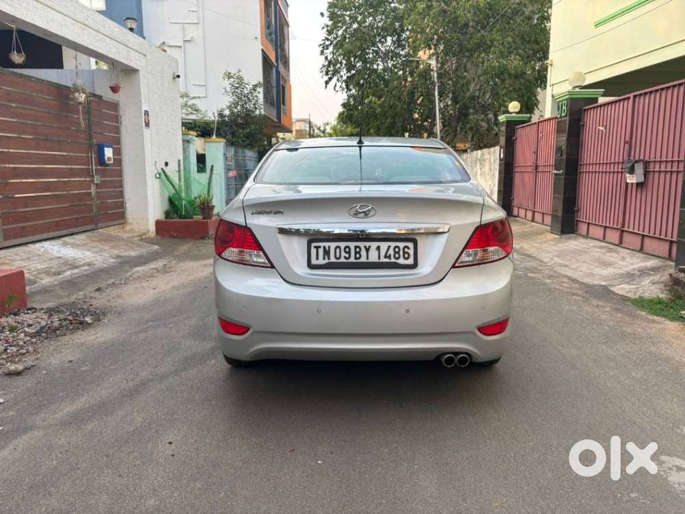 Hyundai Verna Crdi Vgt Sx 1.5, 2014, Petrol