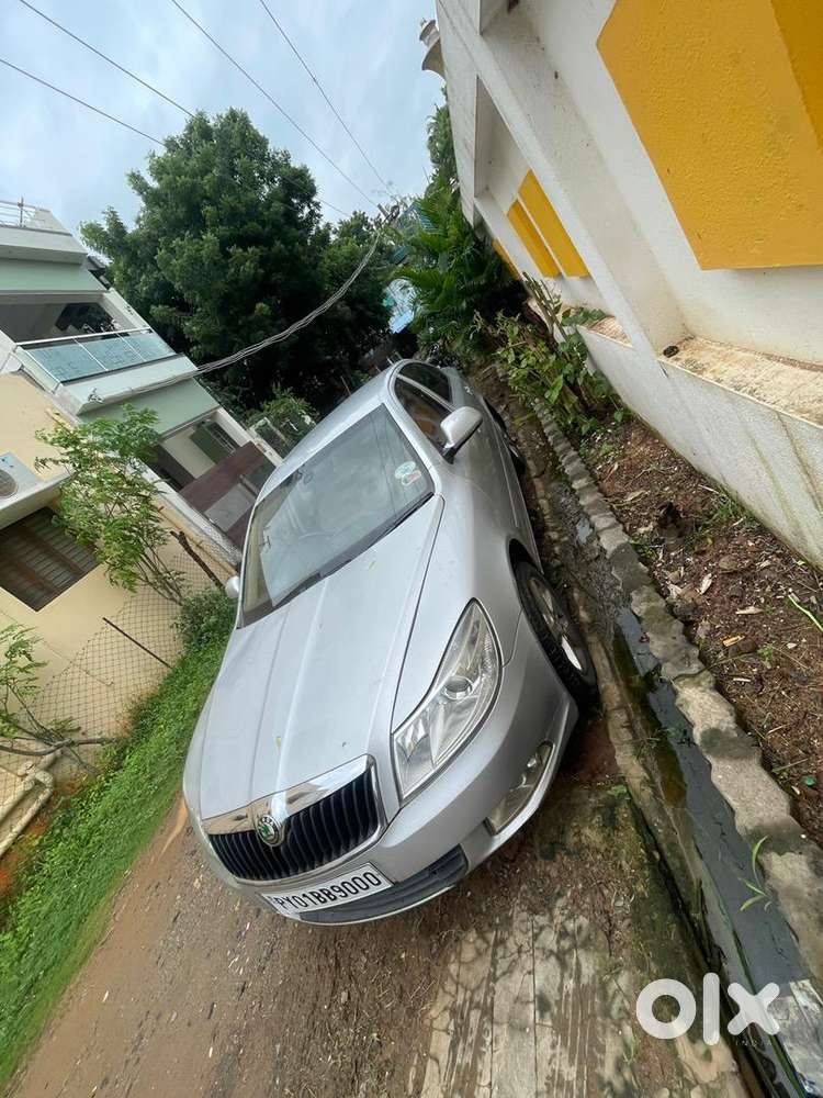 Skoda Laura 2011 Diesel 120000 Km Driven