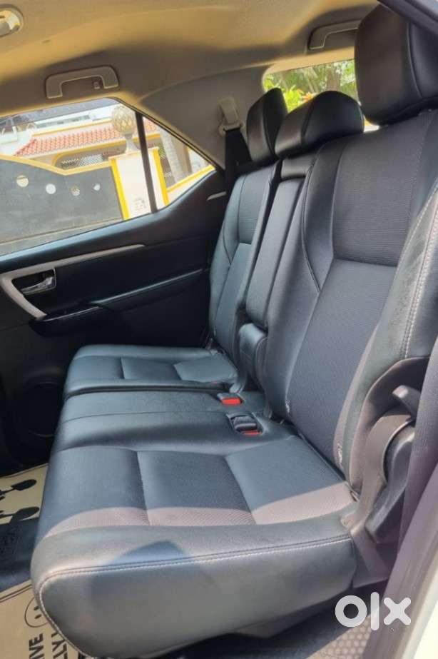 Toyota Fortuner 4x2 At 2.8 Diesel, 2022, Diesel