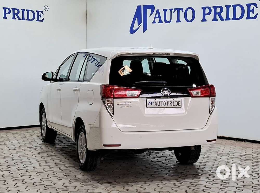 Toyota Innova Crysta 2.4 G Mt 7 Str, 2023, Diesel
