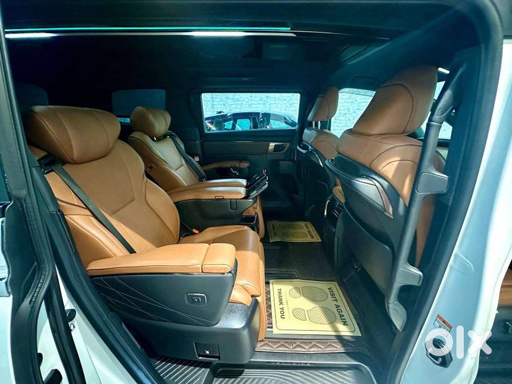 Toyota Vellfire Vip – Executive Lounge, 2024, Petrol