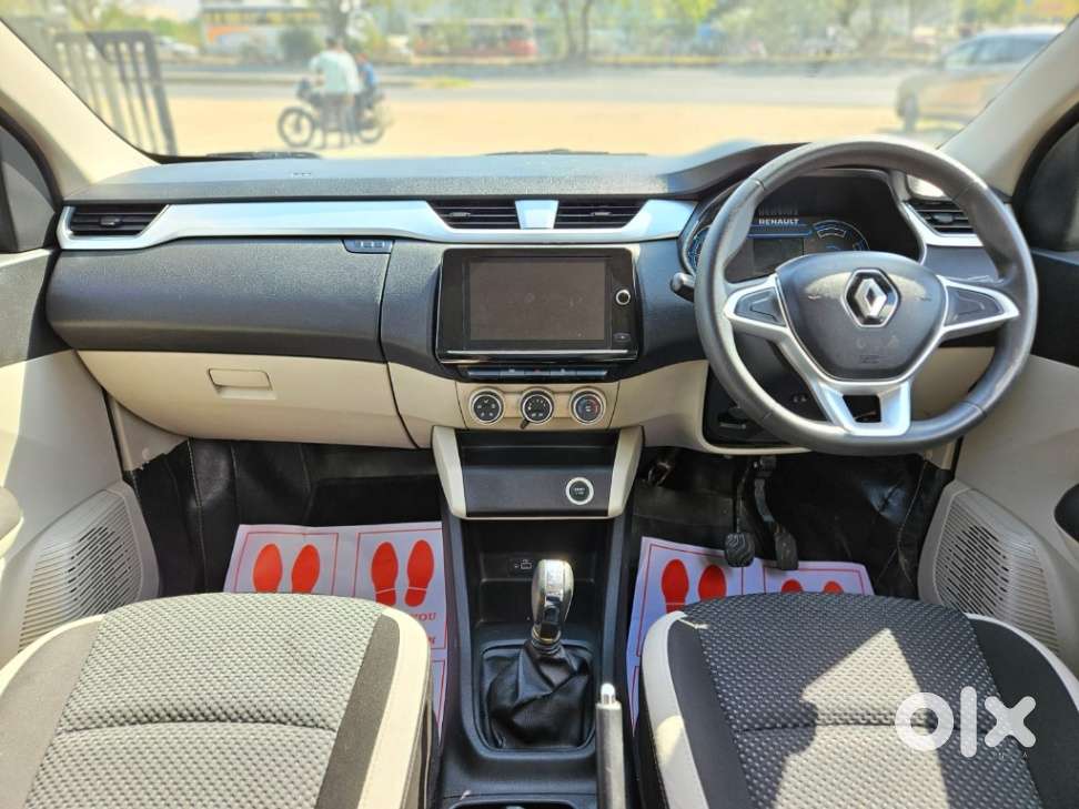 Renault Triber Rxz, 2022, Petrol