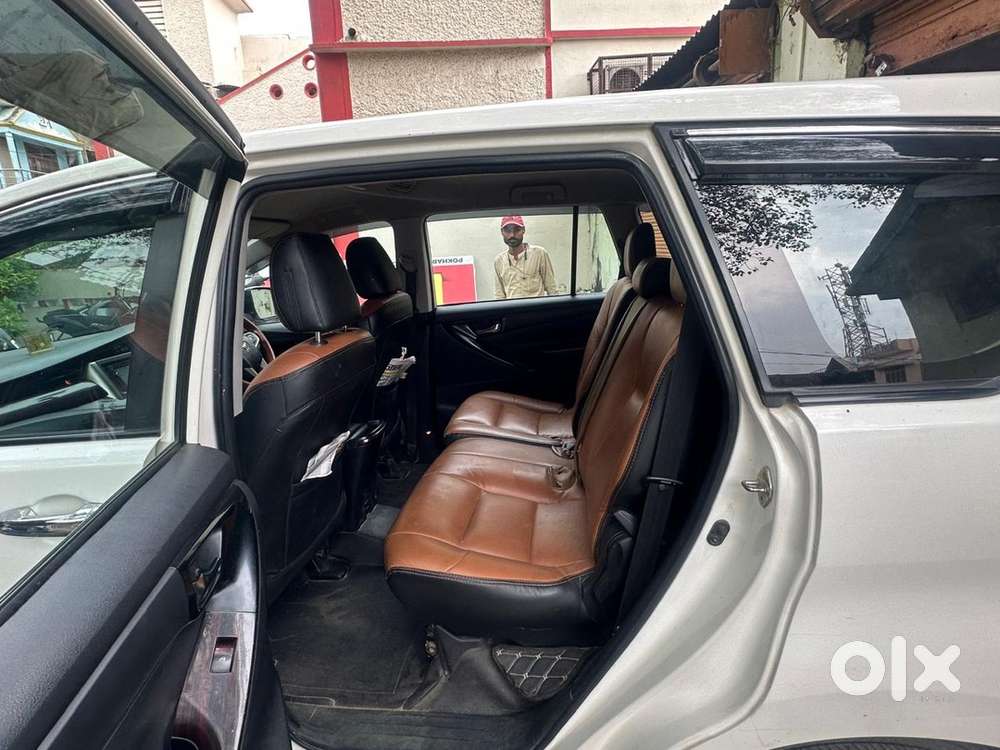Toyota Innova Crysta 2017