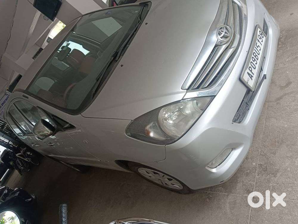 Toyota Innova 2.5 G (diesel) 8 Seater, 2009, Diesel