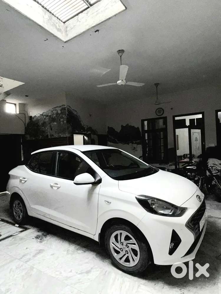 Diesel Car Aura First Owner
