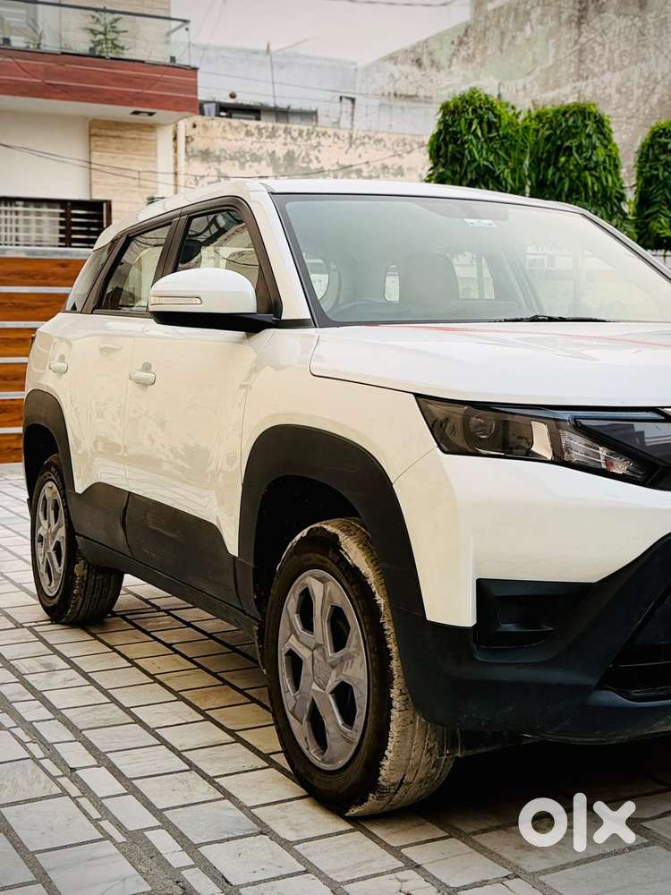 Maruti Suzuki Brezza 1.5 Lxi Smart Hybrid, 2026, Petrol