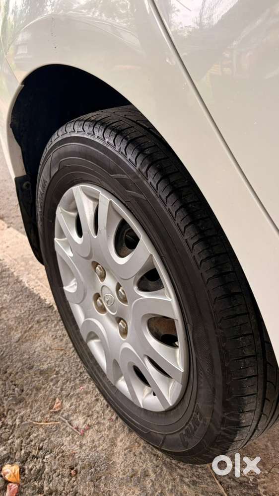 Hyundai I20 Petrol Manual 2012