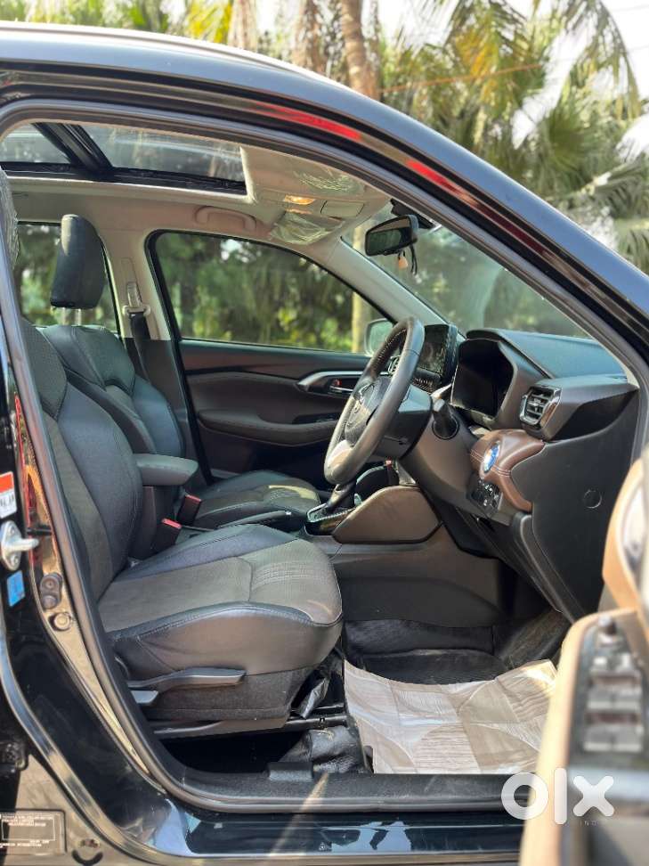 Toyota Urban Cruiser Hyryder 1.5 V Hybrid, 2024, Petrol