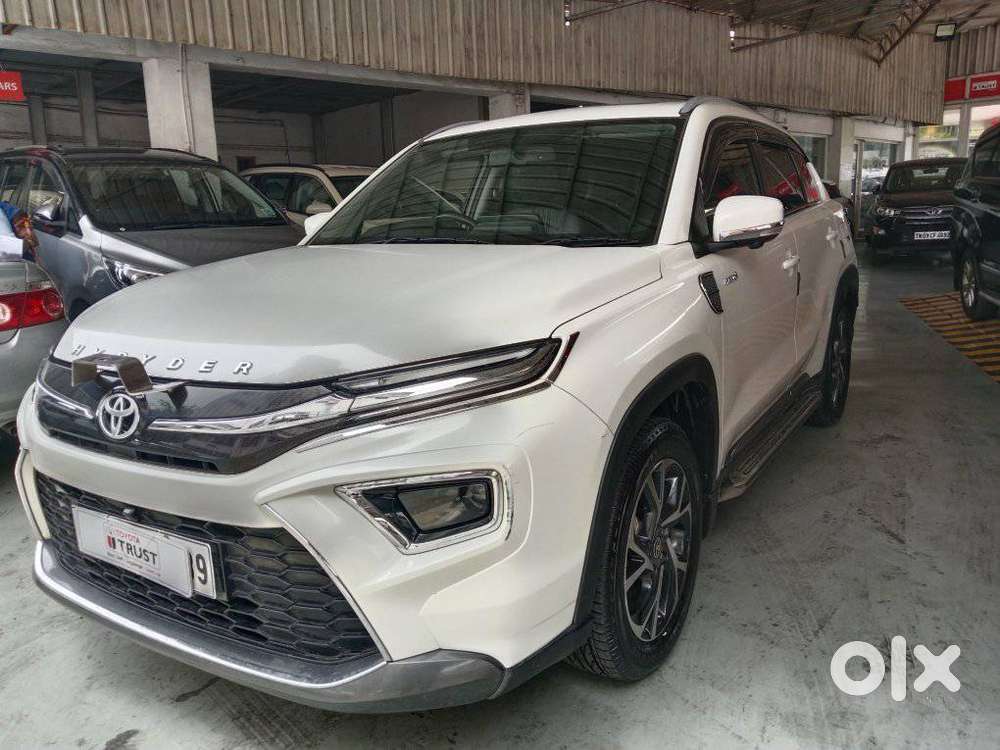 Toyota Urban Cruiser Hyryder, 2023, Petrol