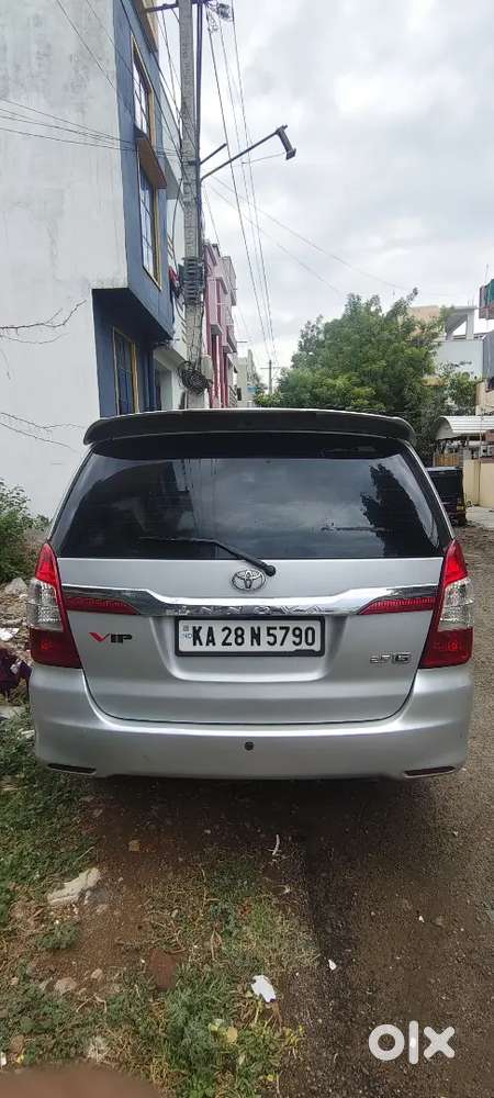 Toyota Innova 2013 Diesel 8-seater Manual