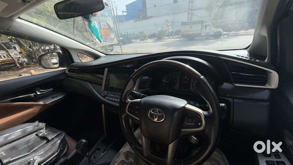 2016 Toyota Innova Crysta