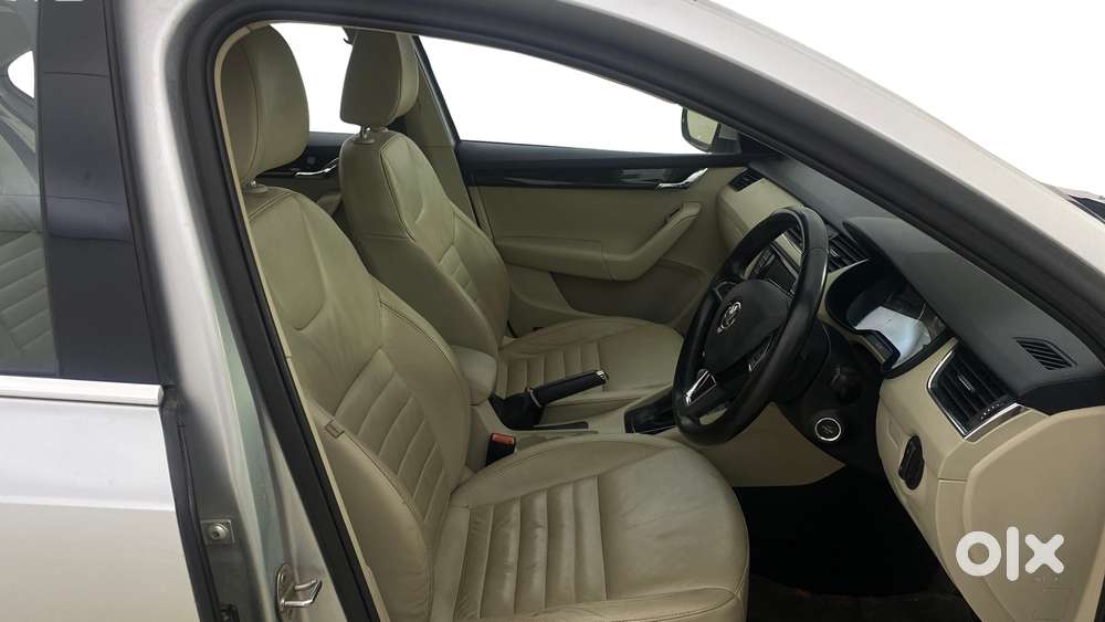 Skoda Octavia 1.8 Tsi Style Plus At, 2016, Petrol