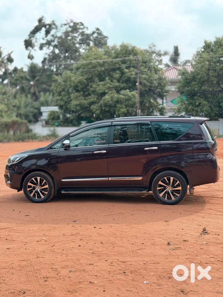 Toyota Innova Crysta