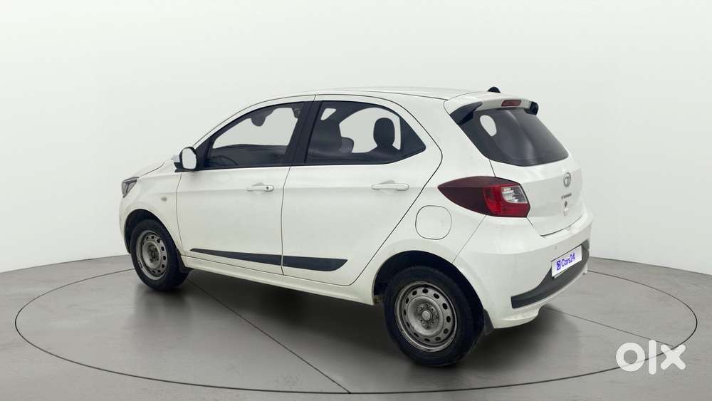 Tata Tiago Xe, 2023, Petrol