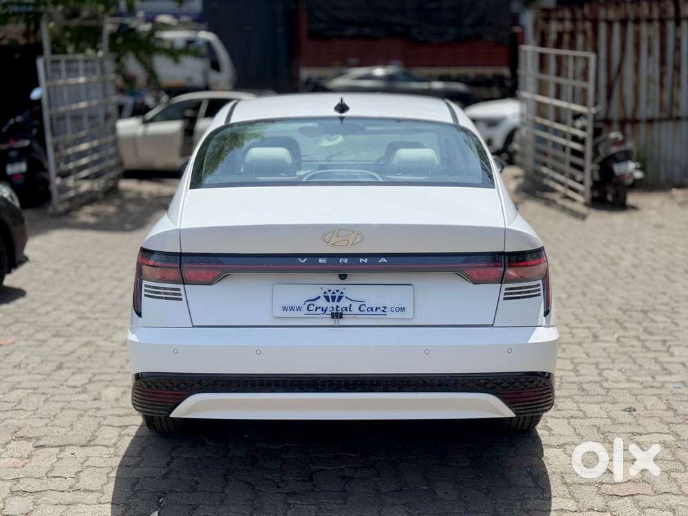 Hyundai Verna 1.5 Sx (o) Ivt, 2024, Petrol