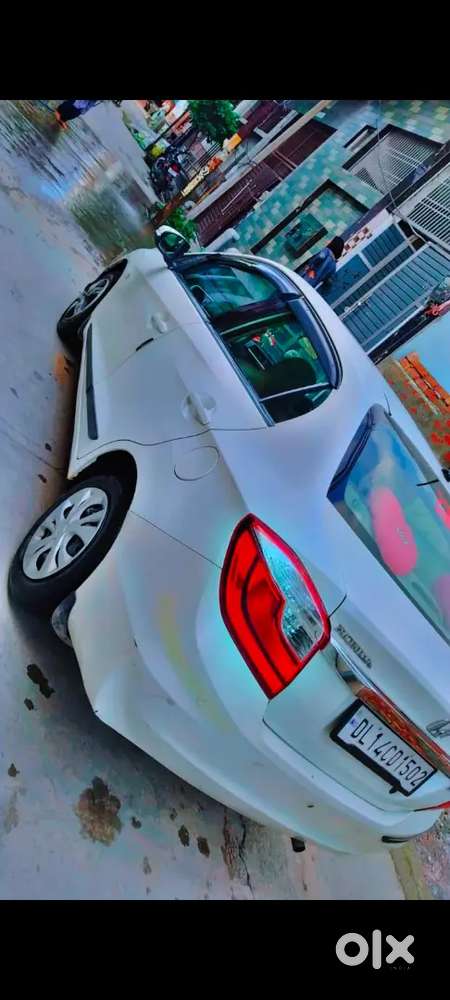Honda Amaze V Petrol 2017