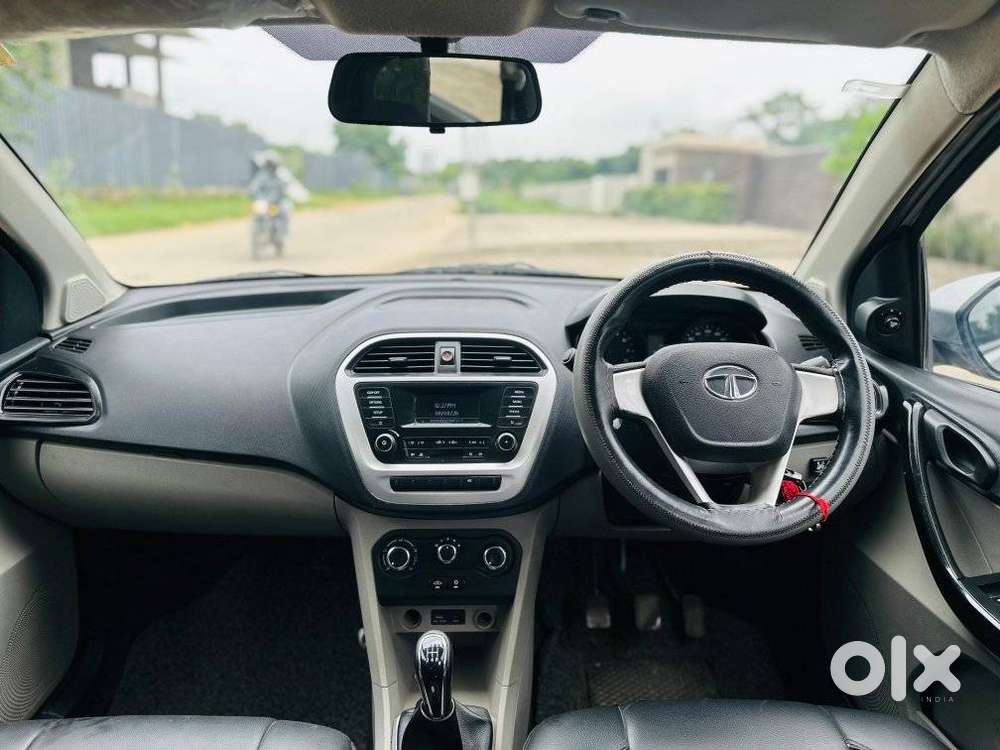 Tata Tiago 1.2 Revotron Xt, 2016, Petrol
