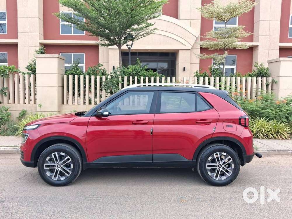 Hyundai Venue 1.2 S (o), 2023, Petrol