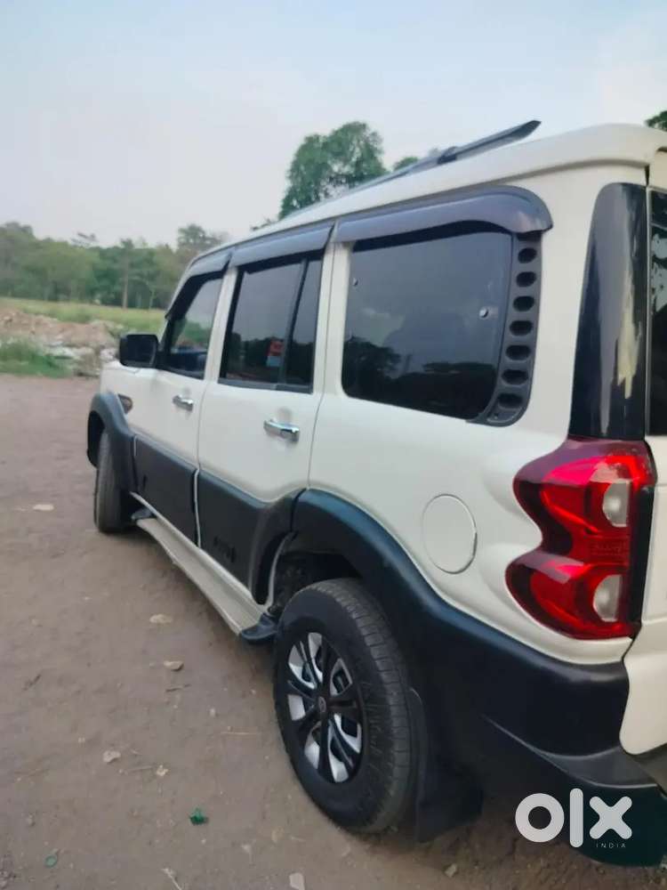 Mahindra Scorpio 2.5 2015