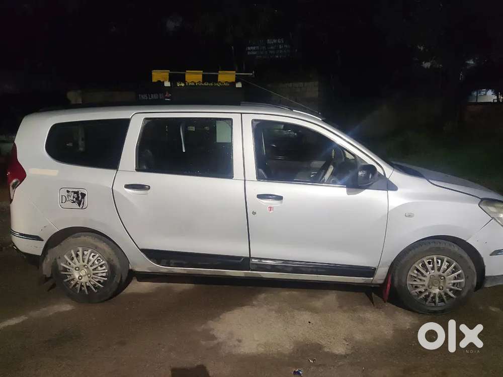 Renault Lodgy 2019 Diesel 200000 Km Driven