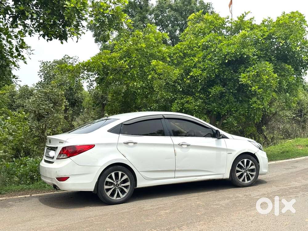 Hyundai Fluidic Verna 2014