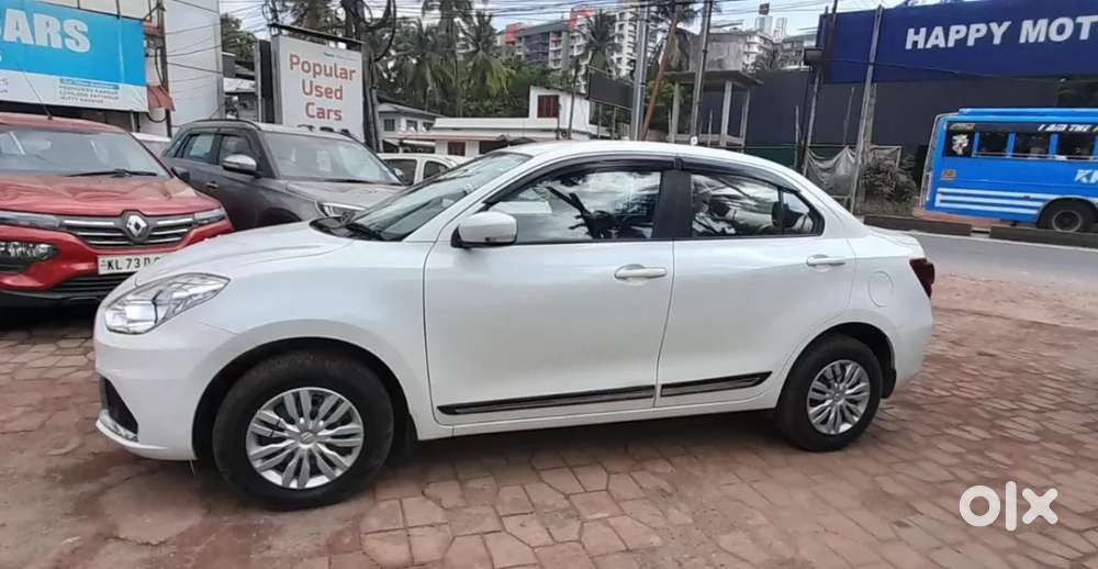 Maruti Suzuki Swift Dzire Vxi, 2022, Petrol