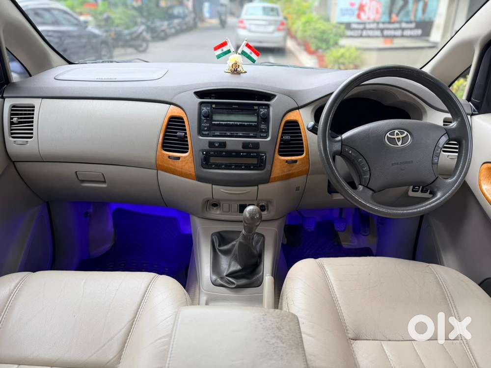 Toyota Innova 2.5 V 7 Str, 2010, Diesel