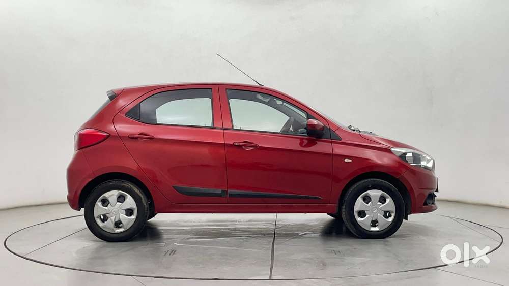 Tata Tiago 1.2 Revotron Xt, 2017, Petrol