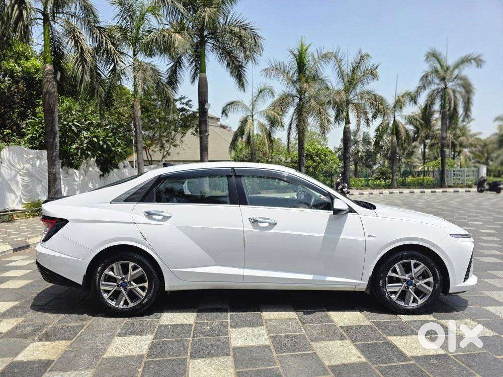Hyundai Verna 1.5 Sx (o) Vtvt, 2024, Petrol
