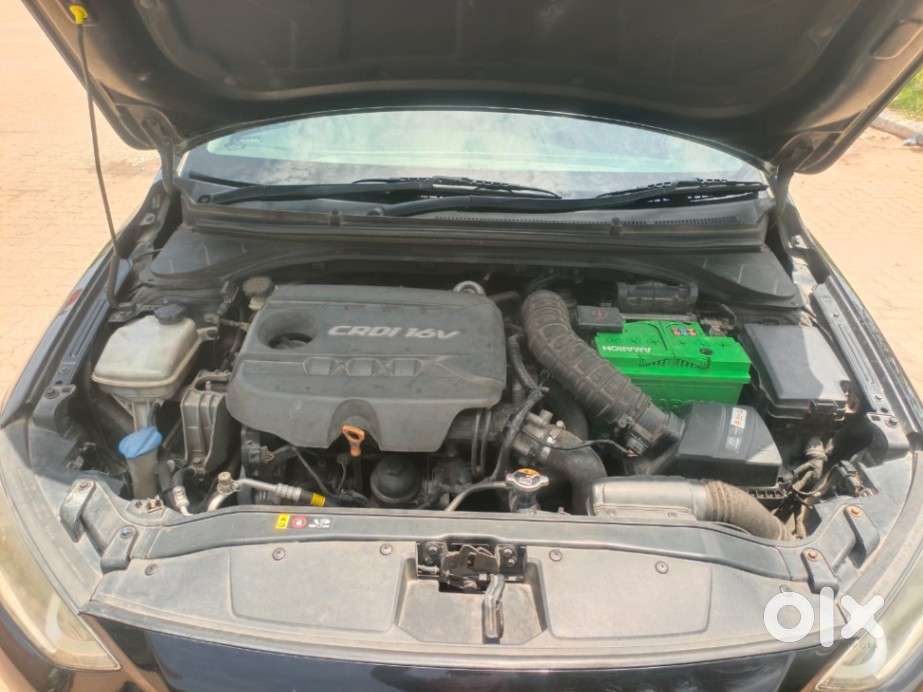 Hyundai Elantra 1.6 Sx Option At, 2017, Diesel