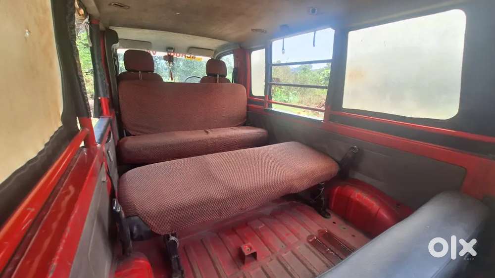 Tata Magic School Van