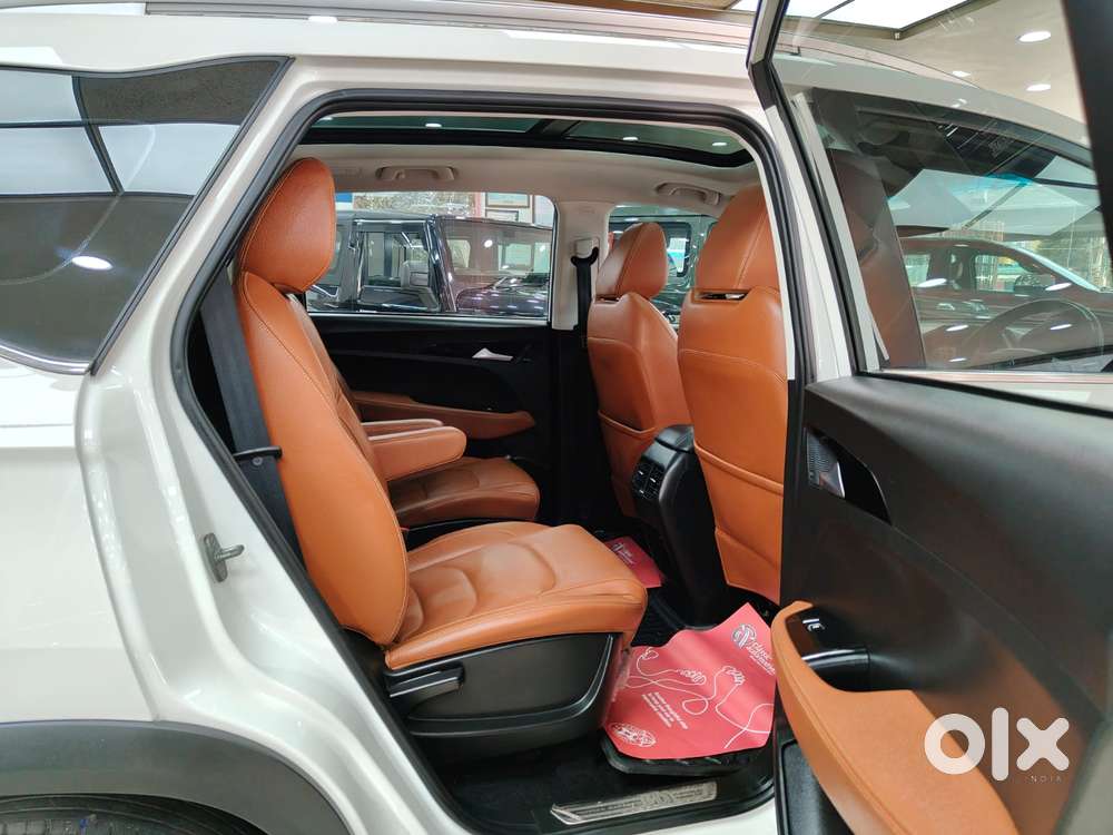 Mg Hector Plus 1.5 Sharp Turbo Cvt 6 Str, 2022, Petrol